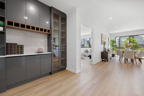 Photo of property in 14 Parkmore Drive, Rosehill, 2113