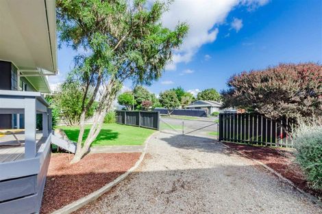 Photo of property in 3a Campion Road, Waikanae Beach, Waikanae, 5036