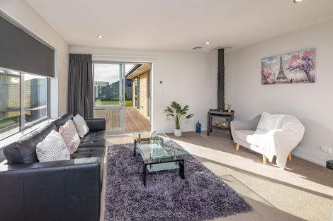 Photo of property in 8 Park Lane, Rolleston, 7614