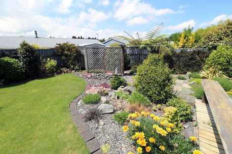 Photo of property in 26 Oberon Street, Stratford, 4332