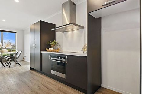 Photo of property in 32 George Square West, Wigram, Christchurch, 8025