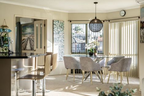 Photo of property in 32 Starlight Cove, Hobsonville, Auckland, 0618