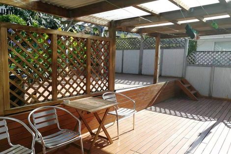 Photo of property in 7 Laurina Road, Sunnynook, Auckland, 0620