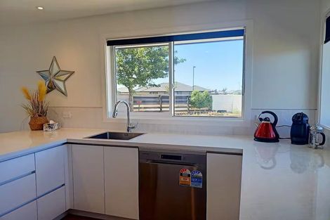Photo of property in 2 Taita Drive, Boulcott, Lower Hutt, 5011
