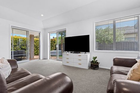 Photo of property in 6a Hatton Road, Orewa, 0931