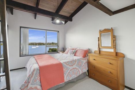 Photo of property in 132 Aeroview Drive, Beach Haven, Auckland, 0626