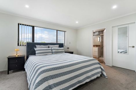 Photo of property in 14b Evans Road, Weymouth, Auckland, 2103