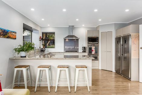 Photo of property in 34 Exploration Way, Whitby, Porirua, 5024