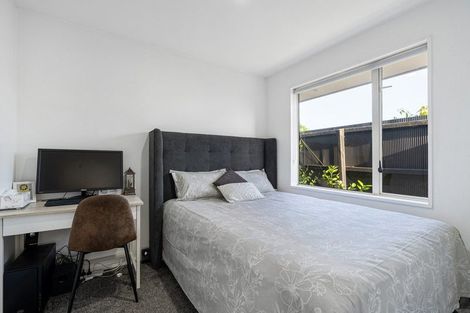 Photo of property in 21a Belfast Road, Belfast, Christchurch, 8051