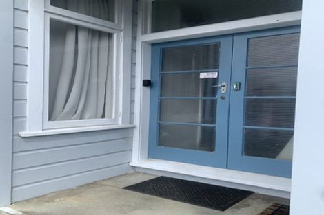 Photo of property in 32 Thompson Street, Mount Cook, Wellington, 6011