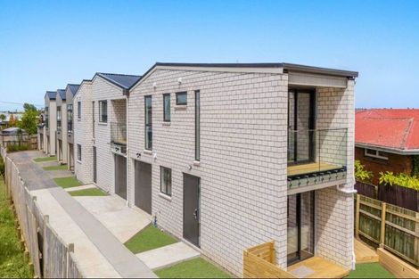 Photo of property in 30d Tawa Crescent, Manurewa, Auckland, 2102