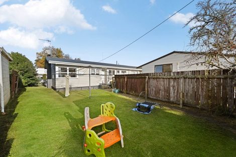 Photo of property in 61 Carrington Avenue, Silverdale, Hamilton, 3216