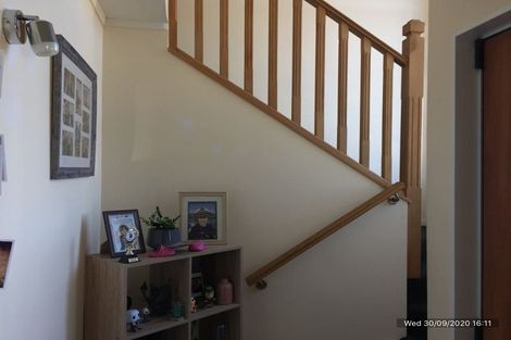 Photo of property in 24d Chastudon Place, Tawa, Wellington, 5028