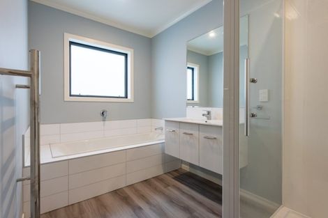 Photo of property in 40 Melksham Drive, Churton Park, Wellington, 6037