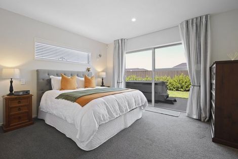 Photo of property in 28 Te Hurunui Drive, Pegasus, 7612