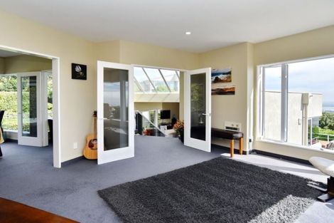 Photo of property in 2/11 Belleview Terrace, Mount Pleasant, Christchurch, 8081