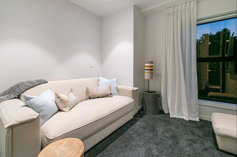 Photo of property in 1/279 Lake Road, Belmont, Auckland, 0622