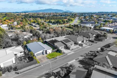 Photo of property in 12 Matuhi Street, Waikanae, 5036