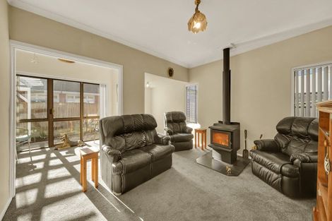 Photo of property in 17 Bradshaw Terrace, Riccarton, Christchurch, 8011