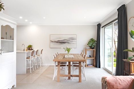 Photo of property in 2 Raiha Street, Papamoa Beach, Papamoa, 3118
