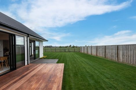 Photo of property in 18 Plover Avenue, Amberley, 7410