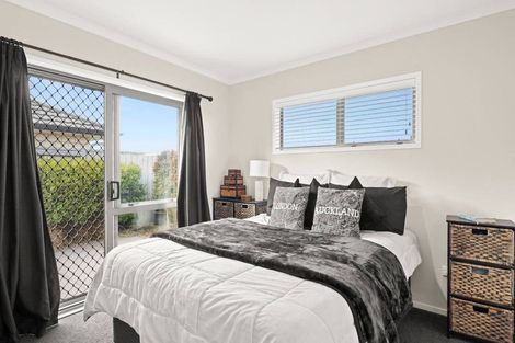 Photo of property in 11 Ponga Place, Papamoa Beach, Papamoa, 3118