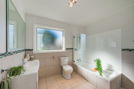 Photo of property in 55 Aorangi Road, Paraparaumu, 5032