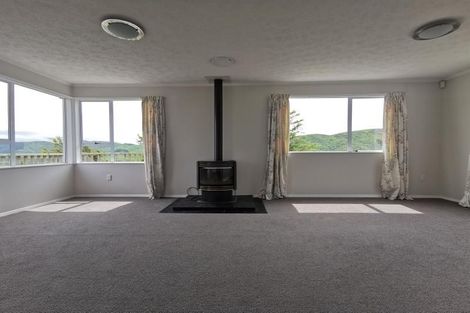 Photo of property in 28 Kaitangata Crescent, Kelson, Lower Hutt, 5010