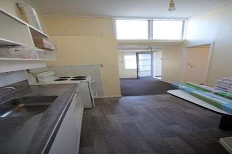 Photo of property in 140 Tasman Street, Mount Cook, Wellington, 6021