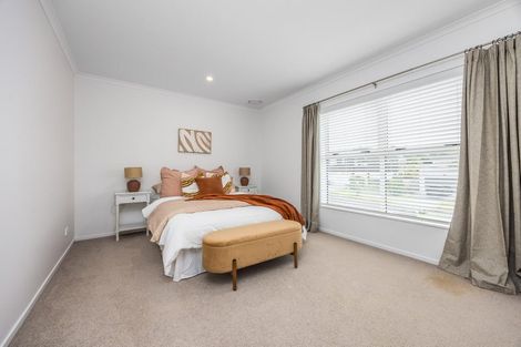 Photo of property in 19 Kukuwai Avenue, Red Beach, 0932