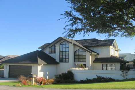 Photo of property in 46 Samwell Drive, Whitby, Porirua, 5024