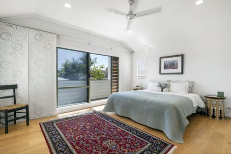 Photo of property in 2/13 Montgomery Avenue, Belmont, Auckland, 0622