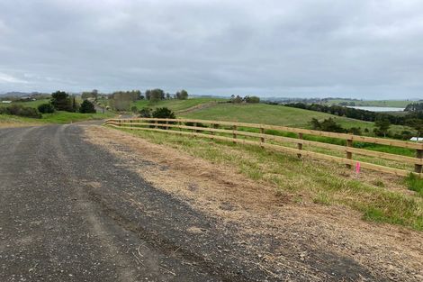 Photo of property in 186 Metcalfe Road, Matakohe, 0593