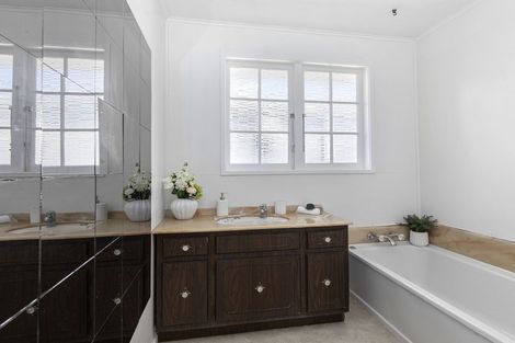 Photo of property in 27 Sunbrae Drive, Silverstream, Upper Hutt, 5019