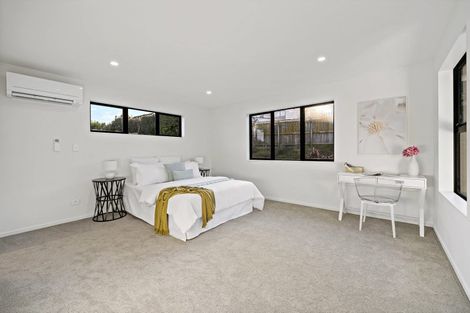 Photo of property in 11 Tawapou Close, Massey, 0614