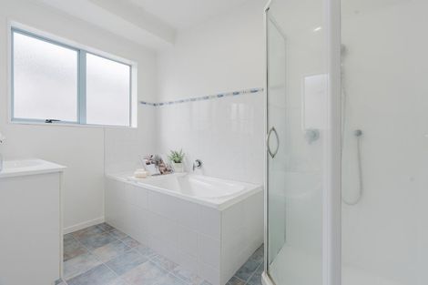 Photo of property in 50 Western Heights Drive, Western Heights, Hamilton, 3200