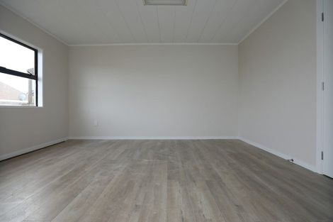 Photo of property in 2/1 Chevis Place, Pakuranga, Auckland, 2010