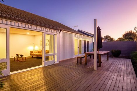 Photo of property in 65 Idris Road, Fendalton, Christchurch, 8052