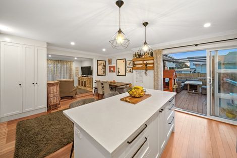 Photo of property in 83b Taikata Road, Te Atatu Peninsula, Auckland, 0610