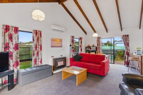 Photo of property in 48a George Street, Levin, 5510
