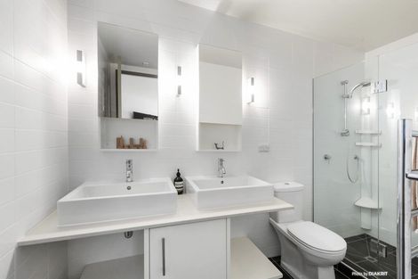 Photo of property in 1a/22 Telford Terrace, Oriental Bay, Wellington, 6011