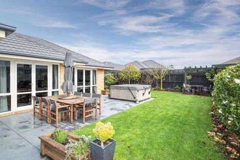 Photo of property in 12 Oratia Grove, Northwood, Christchurch, 8051
