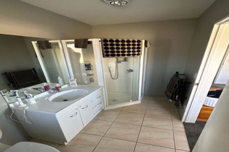 Photo of property in 18 Richard Seddon Drive, Northwood, Christchurch, 8051