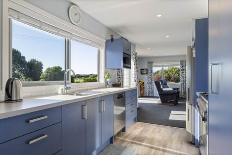 Photo of property in 43 Carrs Road, Urenui, 4377