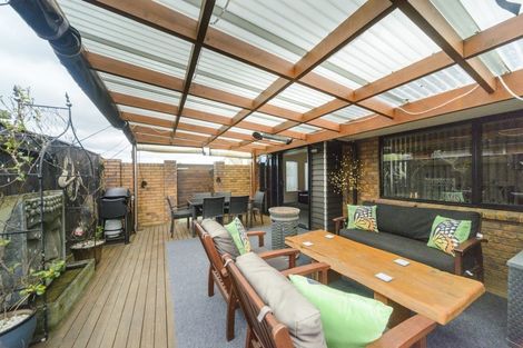 Photo of property in 14 Pegasus Place, Kelvin Grove, Palmerston North, 4414