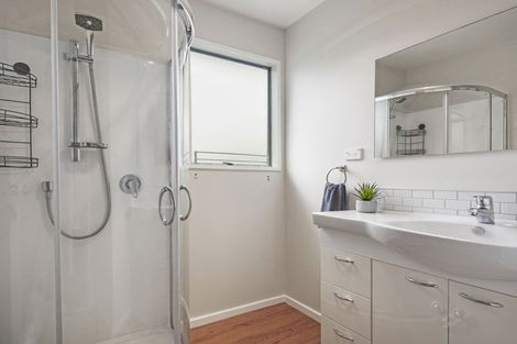 Photo of property in 35a Kuaka Crescent, Bromley, Christchurch, 8062