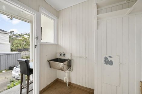 Photo of property in 135 Onslow Road, Khandallah, Wellington, 6035