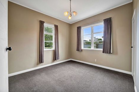 Photo of property in 68 Conway Road, Eltham, 4322