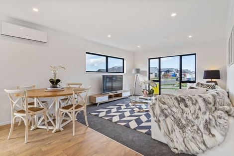Photo of property in 15 Rosslands Avenue, Karaka, 2124