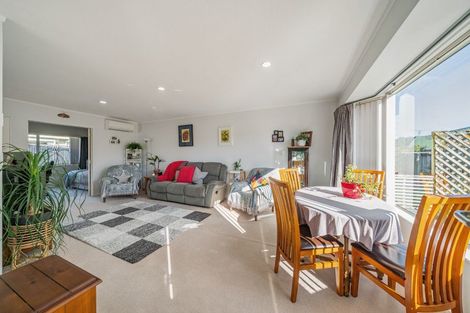 Photo of property in Kowhai Court, 33/17 John Street, Trentham, Upper Hutt, 5018
